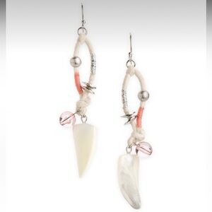 NWT Jewelmint Dream Weaver Lightweight Coastal Style Earrings